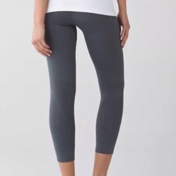 Lululemon Zone In Crop Slate Grey Size 4 - Picture 3 of 5